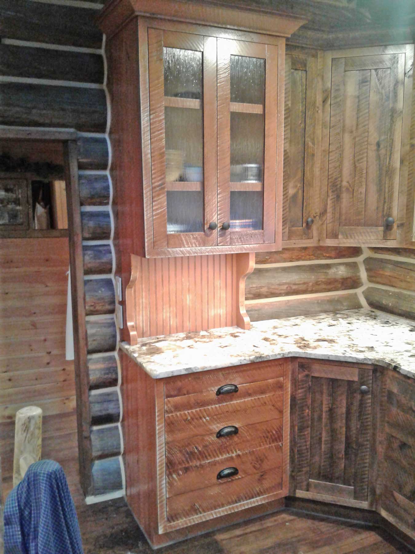 custom luxury home builder and custom kitchen cabinet builder, Cosner construction, Sheridan Wyoming